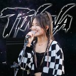 Photo of instructor Ms. Caroline