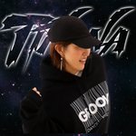 Photo of instructor Ms. Hiro